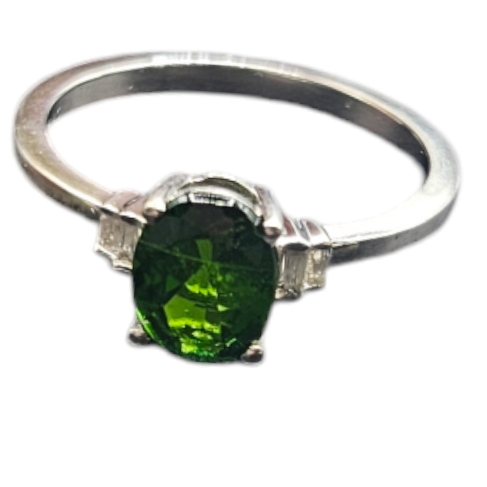 Diopside and Diamond Ring